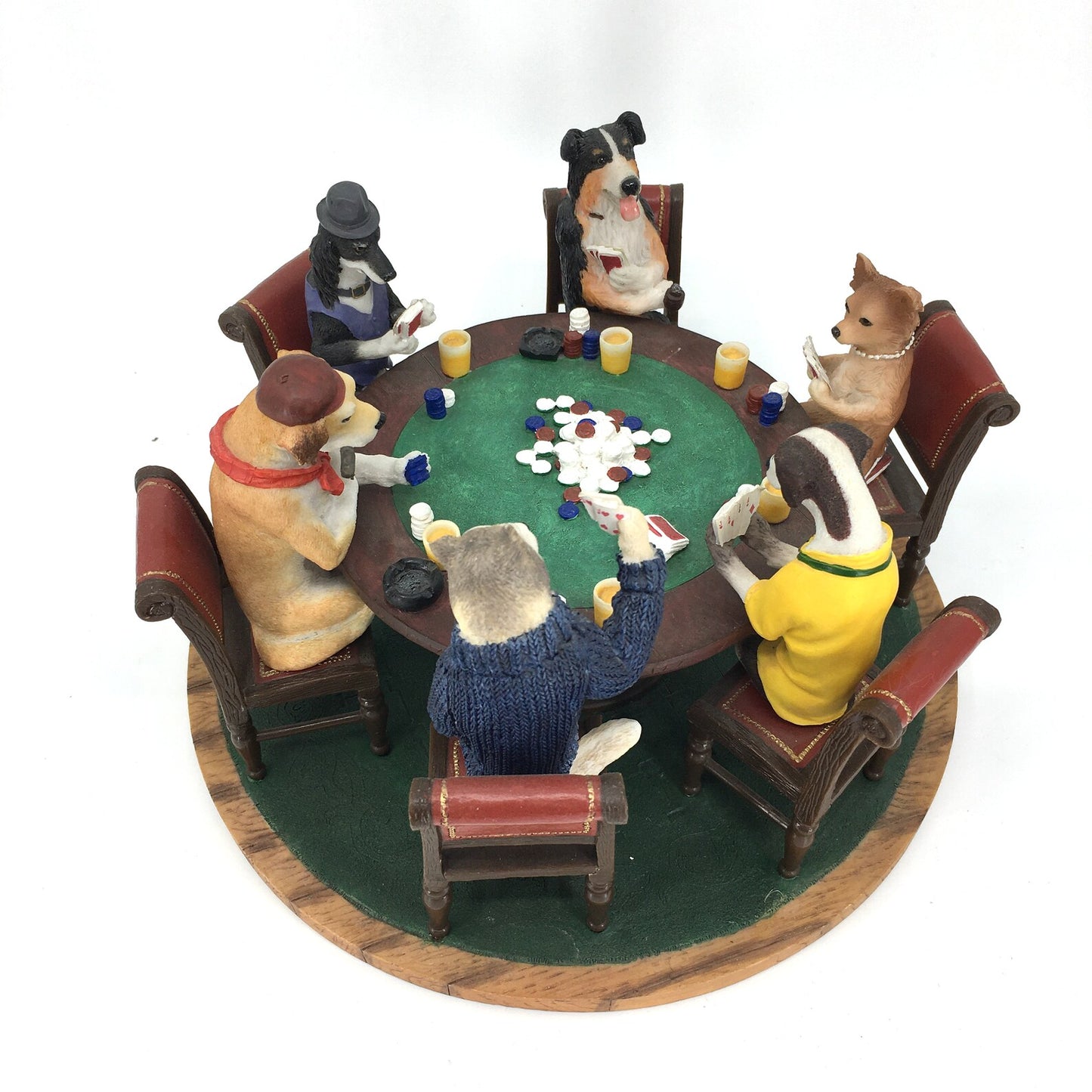 Gambling Dogs Playing Poker Figurine