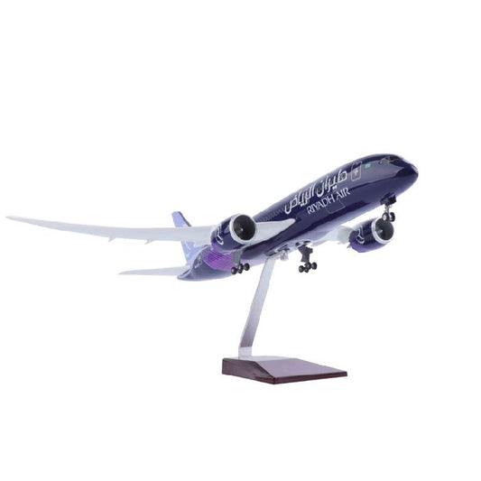 1:130 Ölçekli Riyadh Air Boeing 787 Model Uçak