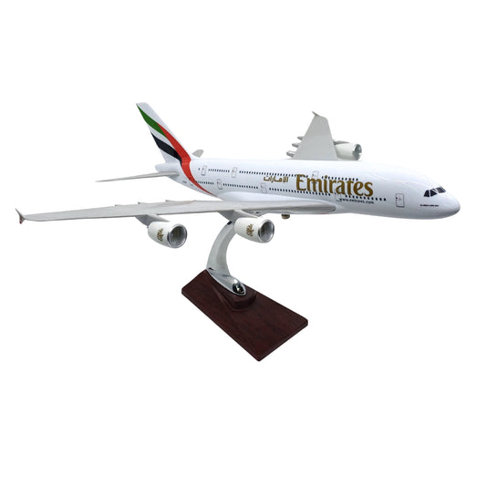 Airbus A380 Emirates Model Maket Uçak 1/200 Ölçek (36 cm)