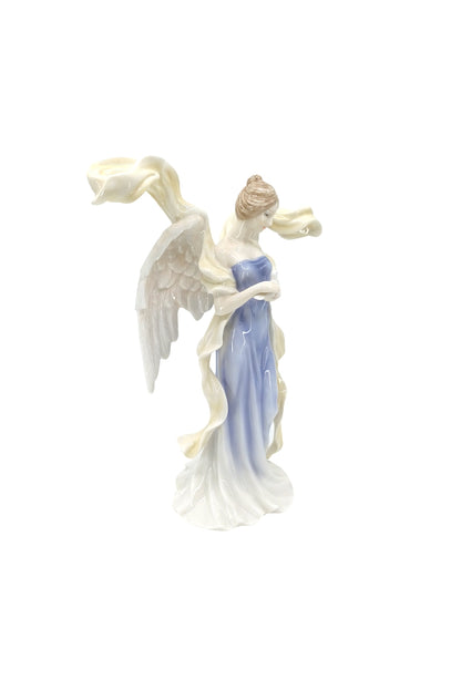 Veronese Güvercin Tutan Kanatları Açık Melek Sırlı Renkli Porselen Biblo - AP20096AA