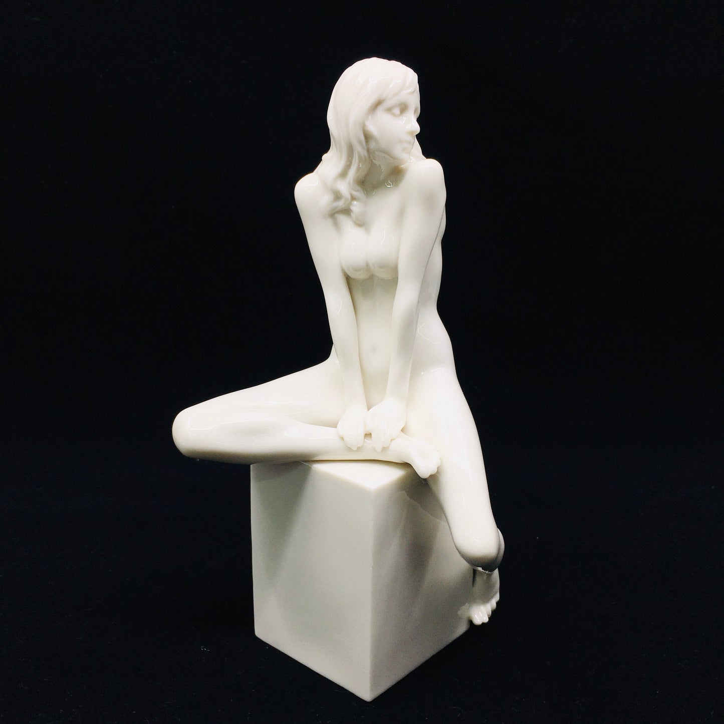 Küp Üstünde Nü Kadın Porselen Modern Biblo - Veronese Design