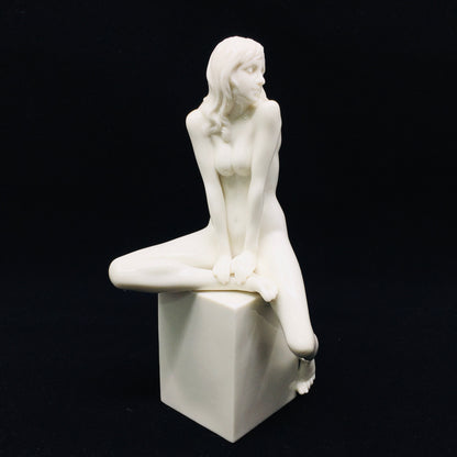 Küp Üstünde Nü Kadın Porselen Modern Biblo - Veronese Design